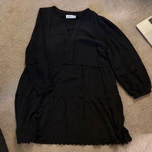 Vineyard Vines Deep V Black Dress